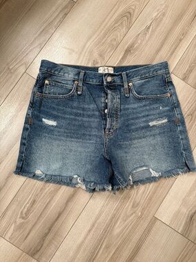 EUC Free People Distressed Denim Shorts Button Fly - size 31